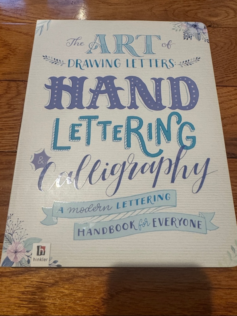 Sketching Type & Hand Lettering Book Set - Picture 2 of 5